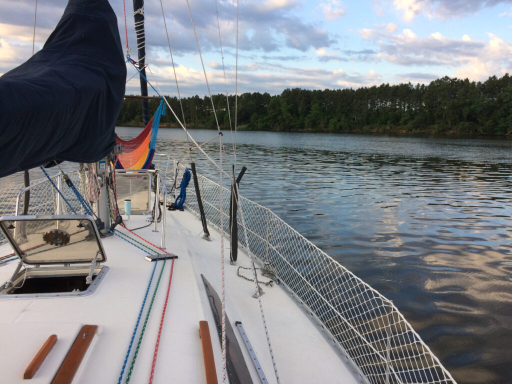 Sérénité anchored off Drum Point at Wye Island